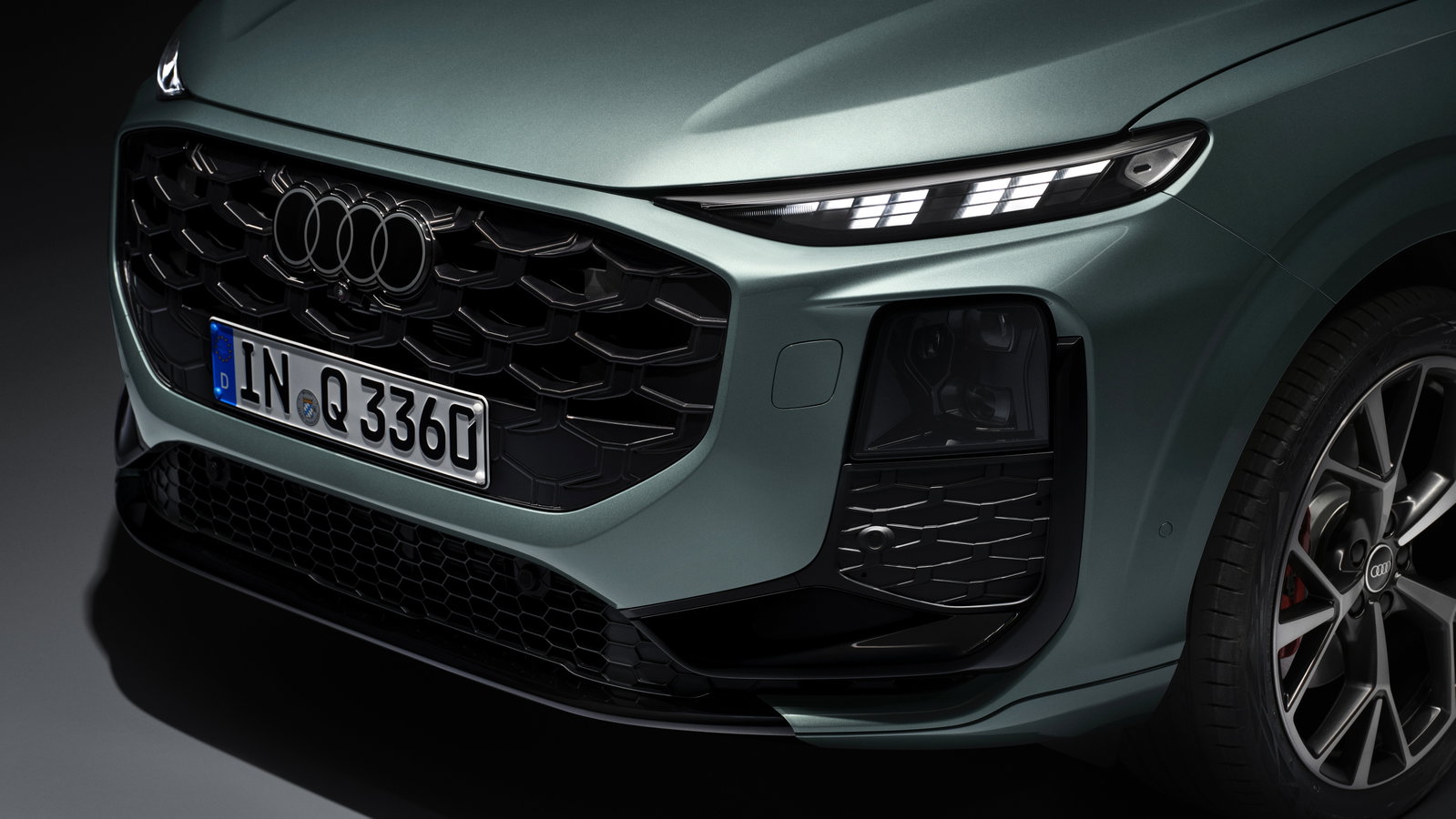 2025 Audi Q3 - front detail